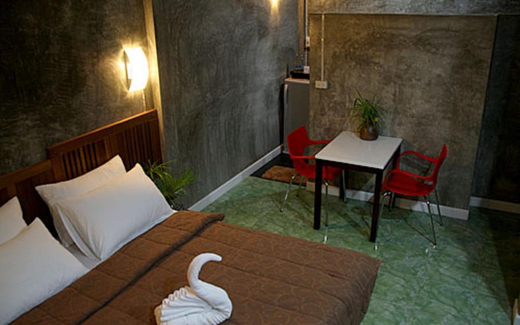 Zan Pla Nade Guesthouse Chiang Rai Exterior photo